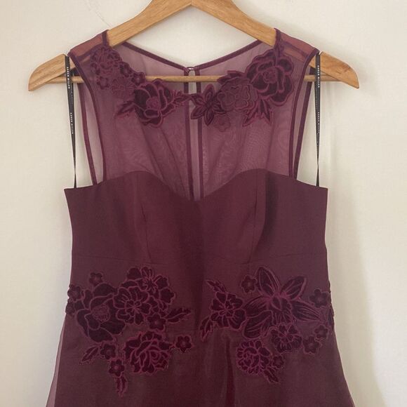 Karen Millen Embroidered A-line Dress - Picture 7 of 13